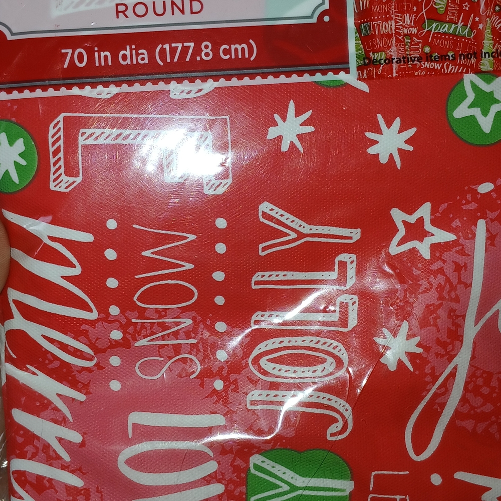 Holiday Round Tablecloth - Red and Green